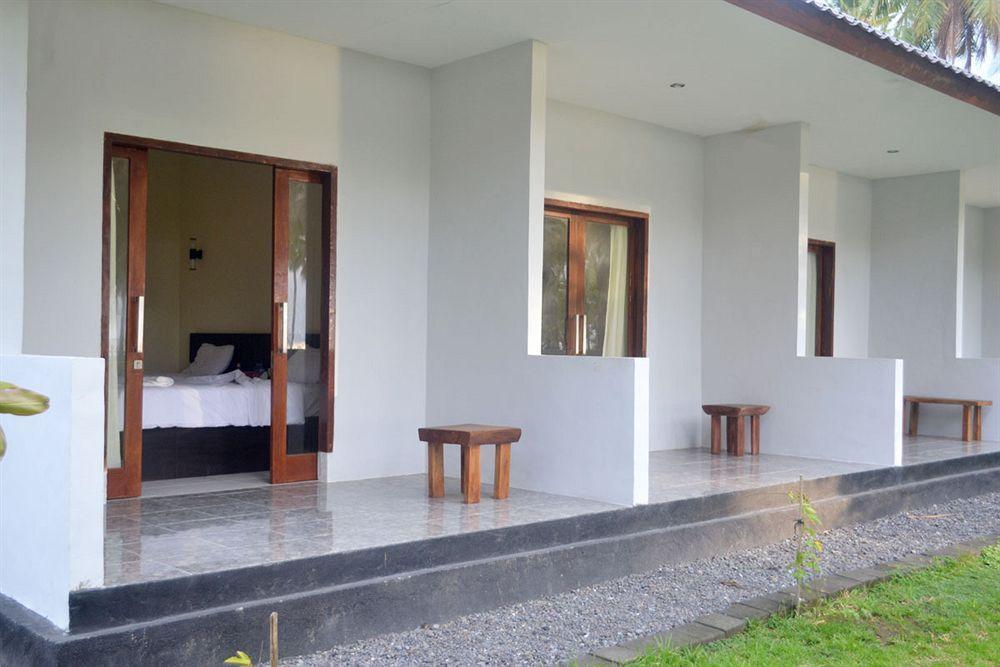 Gondang Beach Hotel Gili Trawangan Kültér fotó