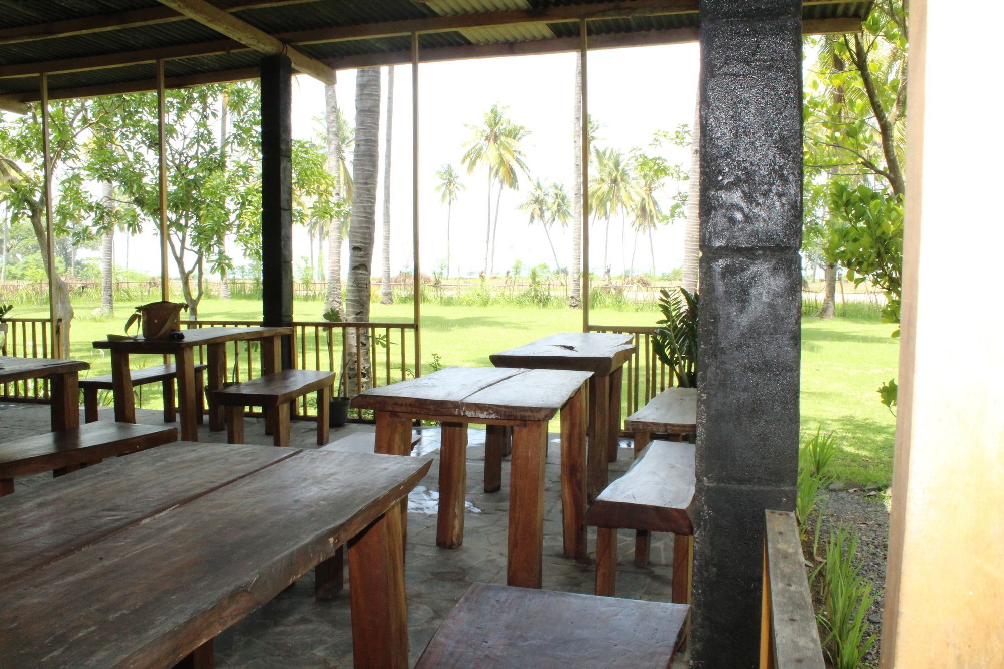 Gondang Beach Hotel Gili Trawangan Kültér fotó